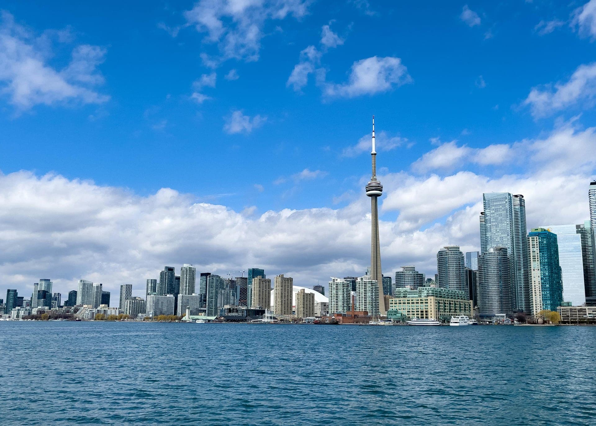 Toronto city street view for a Yonge and Eglinton massage guide